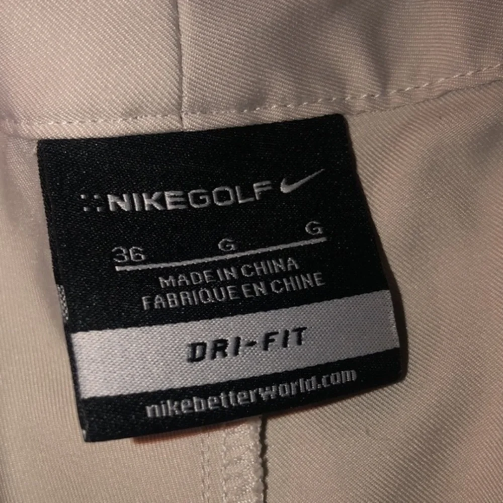 Nike Golf Dri-Fit Shorts Khaki  Men’s Size 36‎
